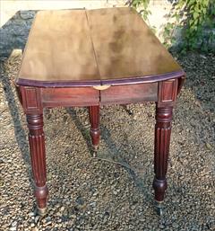 antique dining table6.jpg
